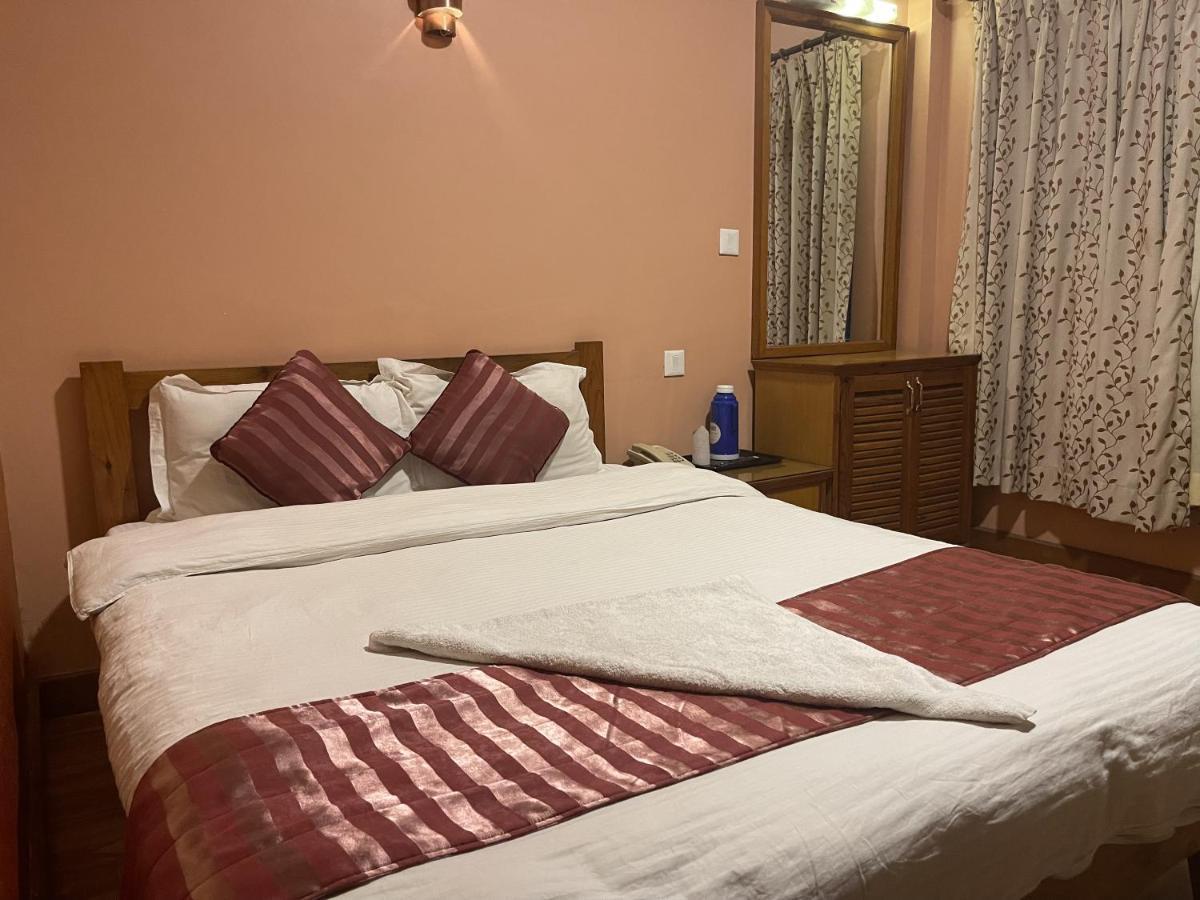 Hotel Valley View Inn Nagarkot Exteriör bild
