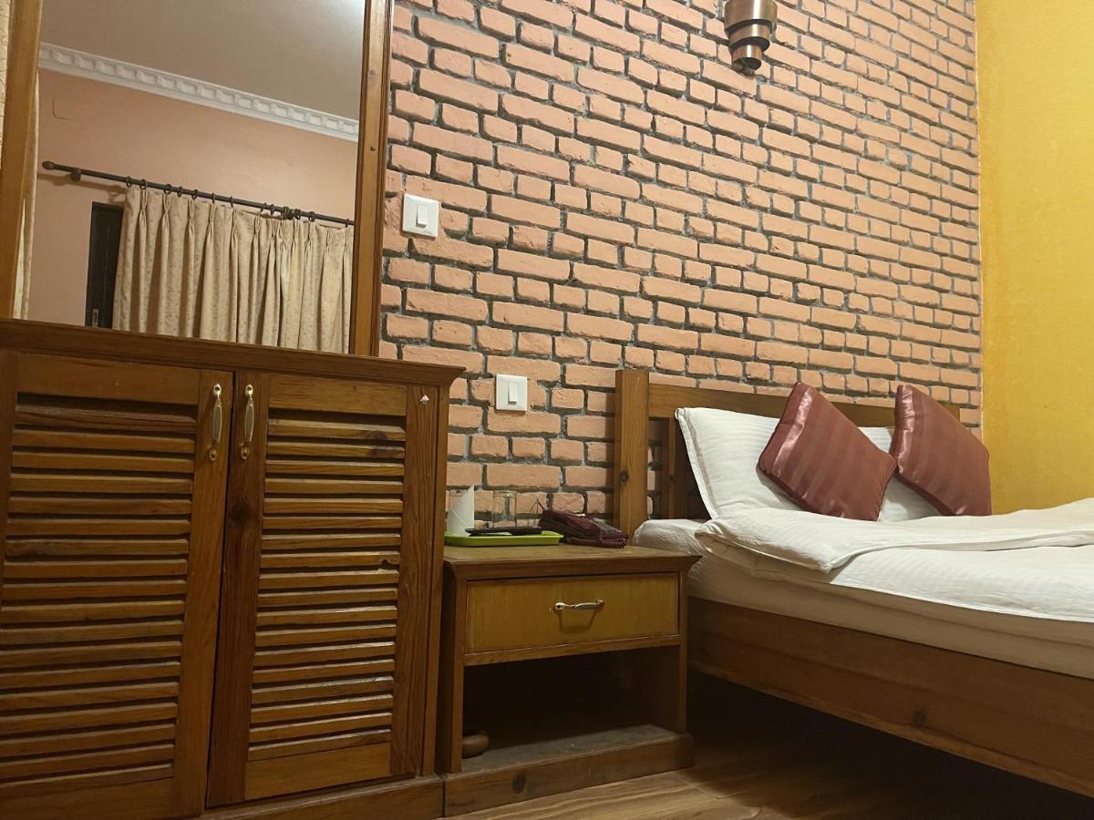 Hotel Valley View Inn Nagarkot Exteriör bild