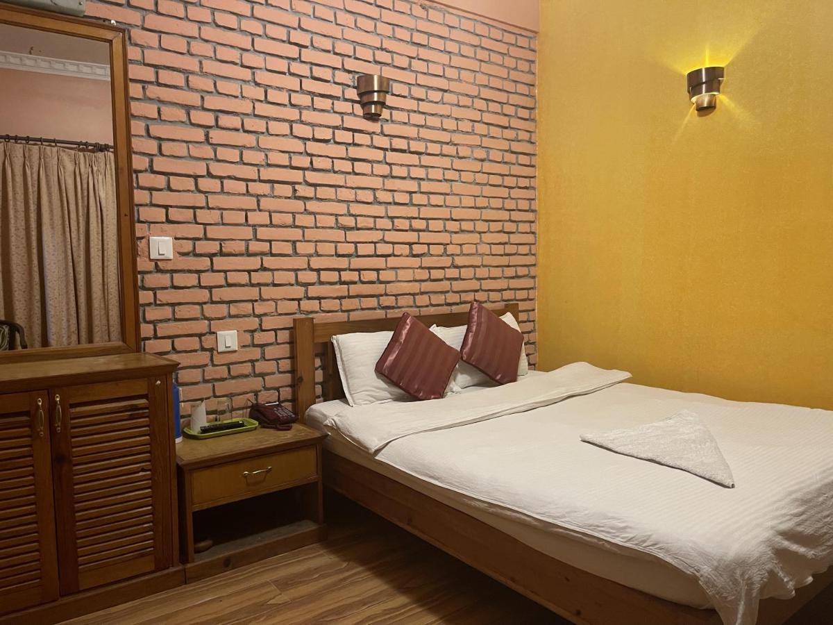 Hotel Valley View Inn Nagarkot Exteriör bild
