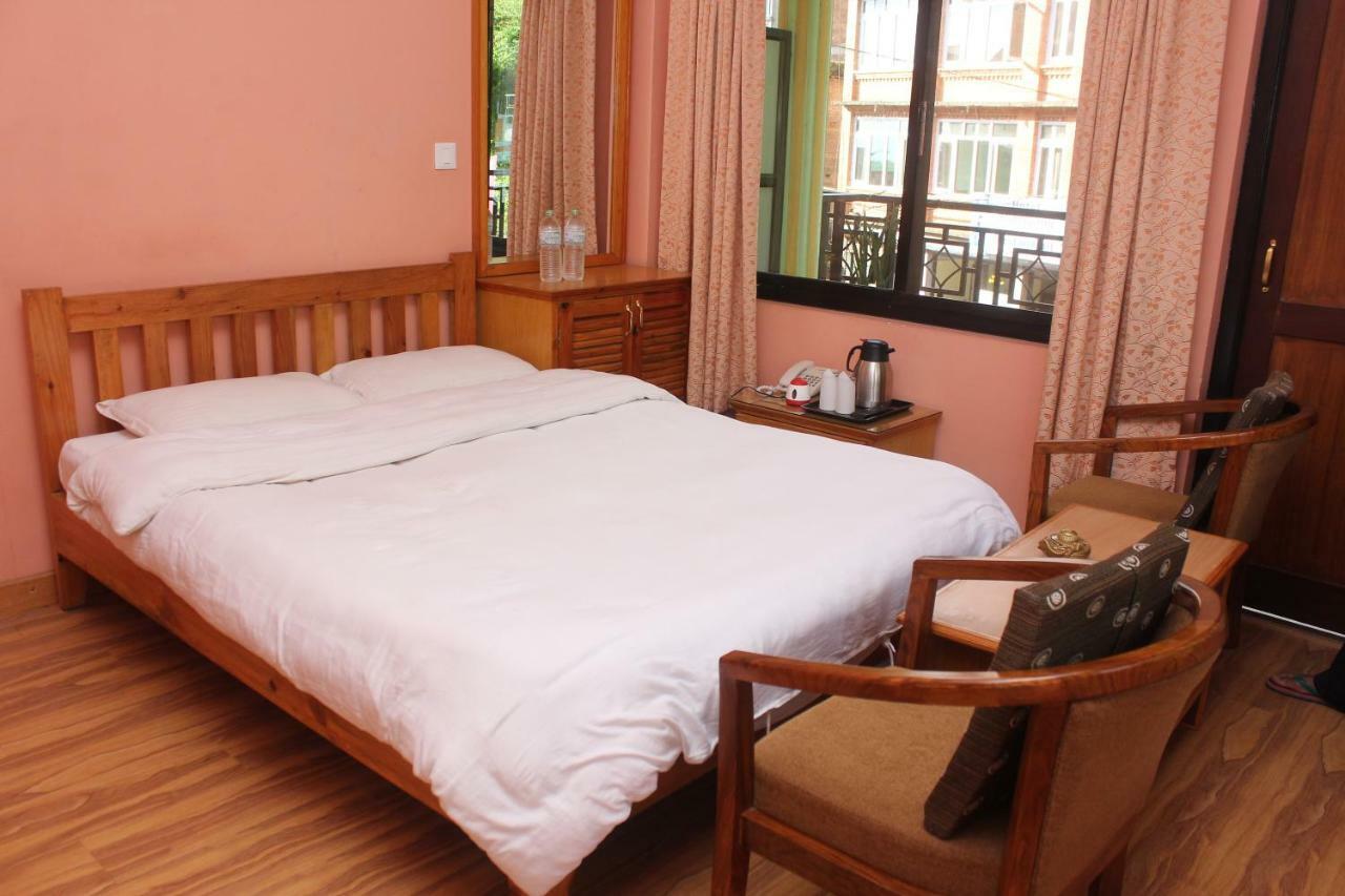 Hotel Valley View Inn Nagarkot Exteriör bild